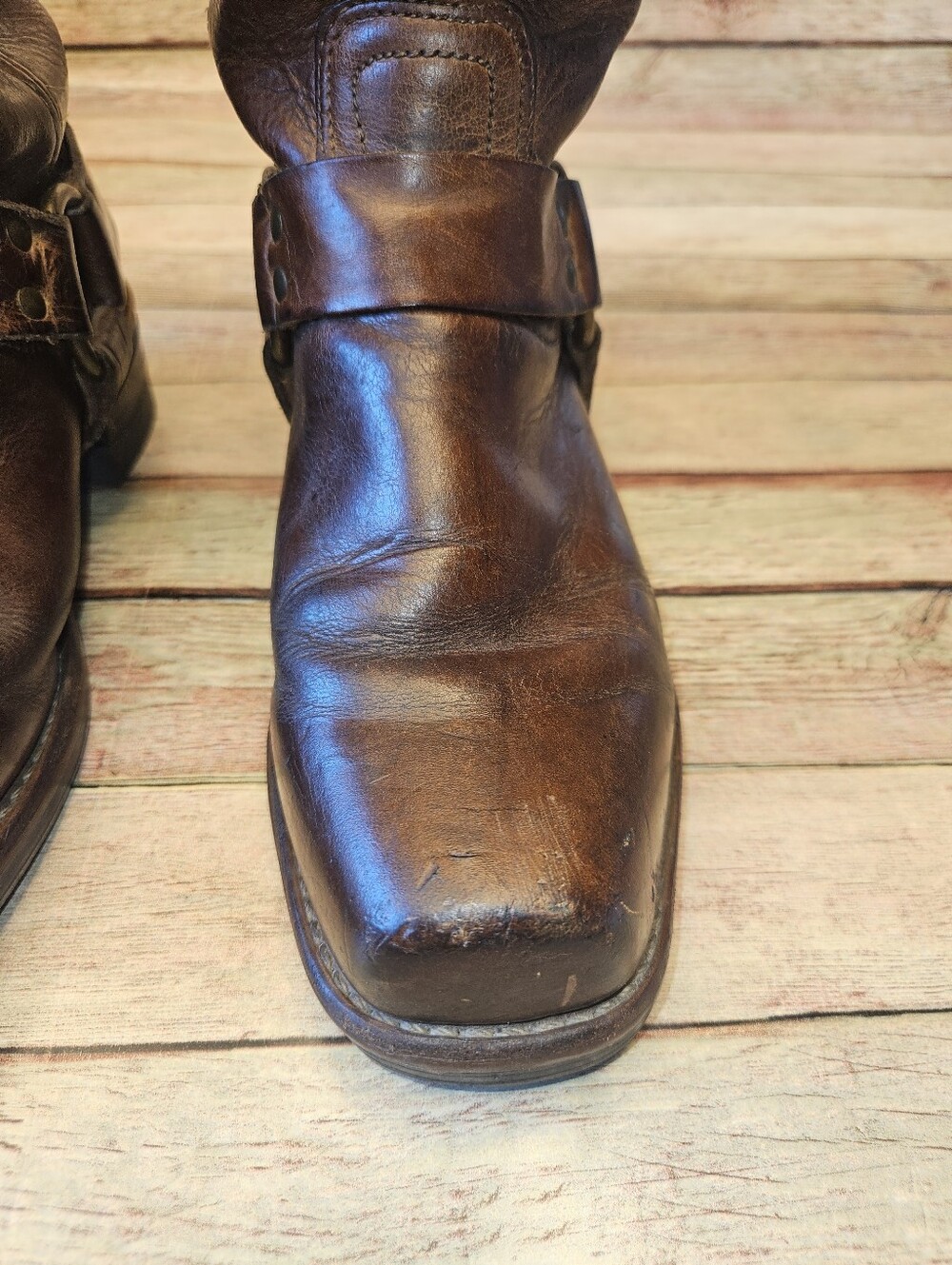 Frye Harness 12R boots rich brown leather - Picture 6 of 15